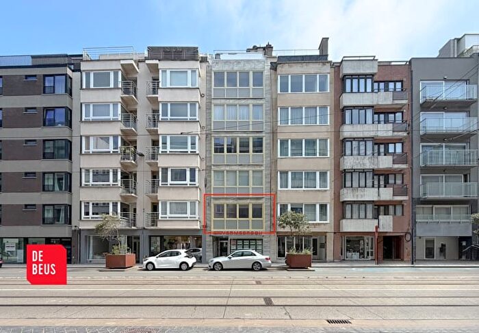 Appartement 7 pièces à Koningsstraat, Oostende, à vendre