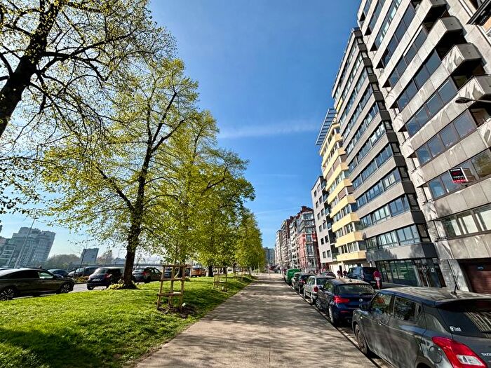 Appartement à Boulevard Frèreorban, Liège, à louer