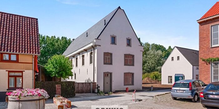 Begijnhof, SintTruiden : Maison 2 pièces à vendre