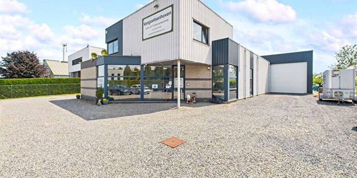 Ambachtsweg, NielbijSintTruiden : Maison 2 pièces à vendre