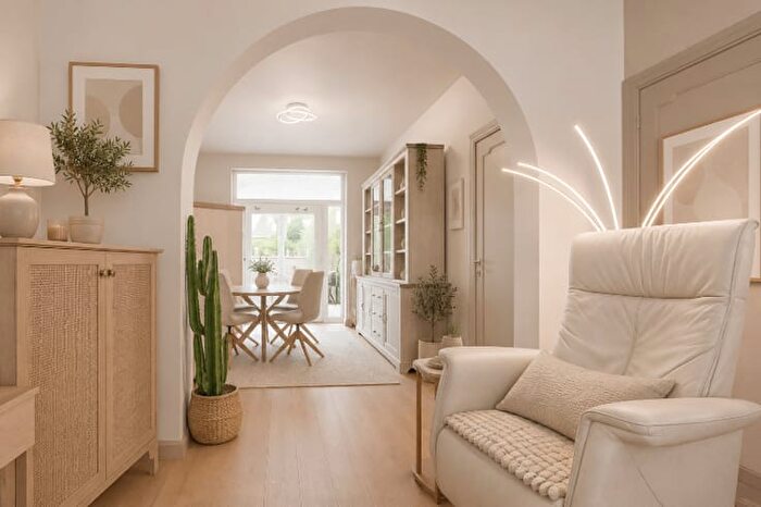 Maison 11 pièces à vendre à Simon Stevinstraat, Kortrijk