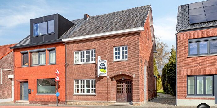 Kerkstraat, Nieuwerkerken : Maison 3 pièces à vendre