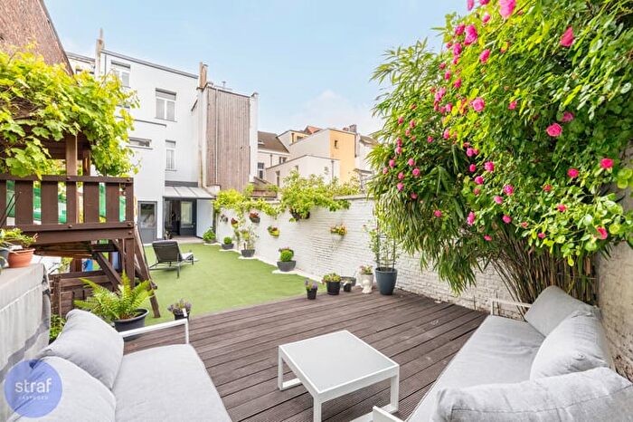 Dendermondestraat, Antwerpen : Maison 16 pièces à vendre