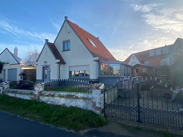 Maison 1 pièce à vendre à Maurice Renardlaan, SintIdesbald