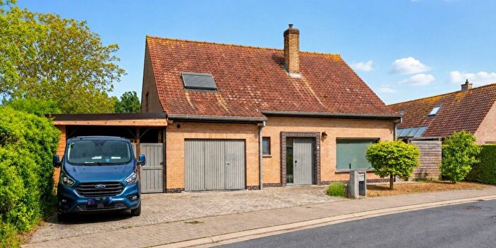 Steenkerke, WestVlaanderen : Maison 4 pièces à vendre
