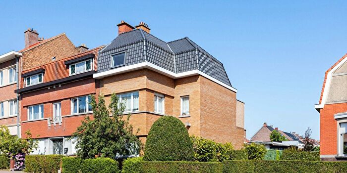 Maison 4 pièces à Ovide Decrolylaan, Ronse, à vendre