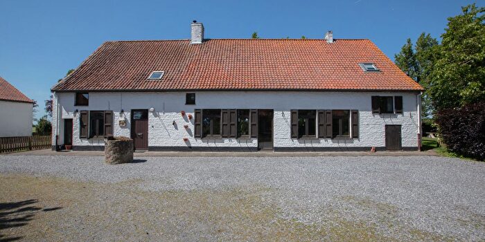 Maison 8 pièces à Moerdijkbeek West, Koekelare, à vendre