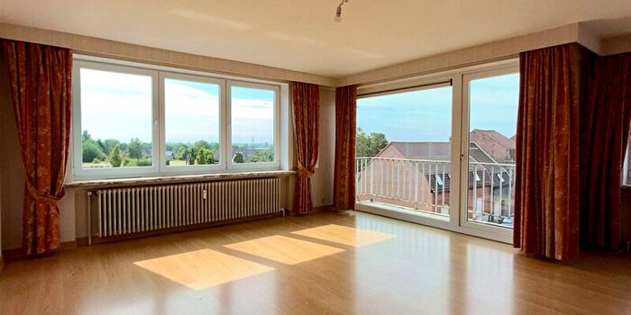 Appartement 2 pièces à Moeskroen, Henegouwen, à louer