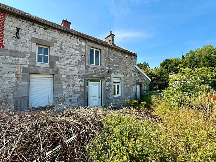 Rue du Château, SEILLES : Maison 2 pièces à vendre