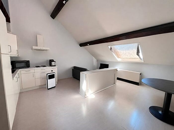 Appartement 1 pièce à louer à Rue Brun
