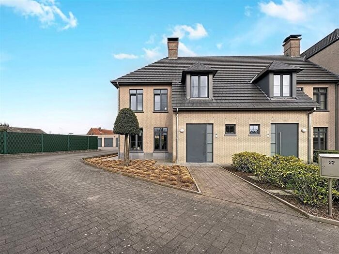 Mulderstraat, SINTMARTENSLEERNE : Maison 3 pièces à louer
