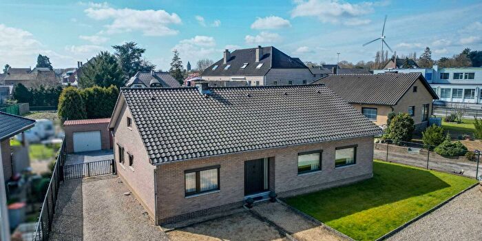 Kersenweg, DilsenStokkem : Maison 3 pièces à vendre