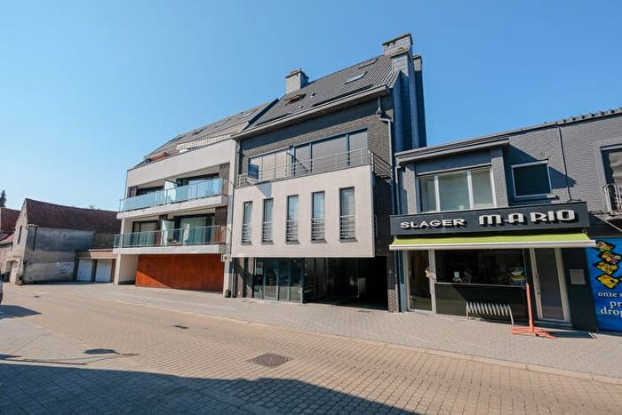 Appartement 8 pièces à louer - Boudewijn Lippensstraat, A