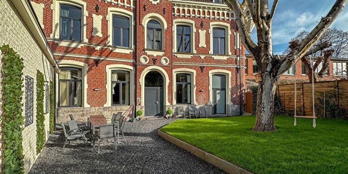Appartement 1 pièce à louer - Rue des Six Filles, Tournai