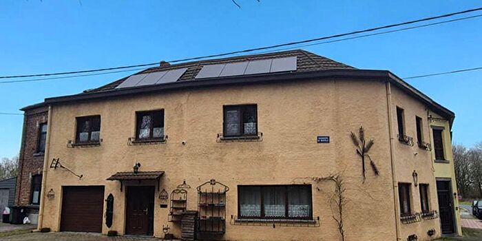 Maison 5 pièces à Chaussée de Viesville, Thiméon, à vendre