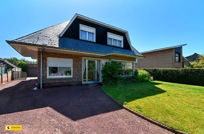 Maison 4 pièces à Driehoekstraat, Zandhoven, à vendre