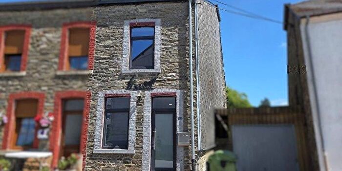 Maison 2 pièces à rue Tamarre, Bertrix, à louer