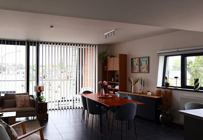 Appartement 6 pièces à Route De Luxembourg, Arlon, à louer