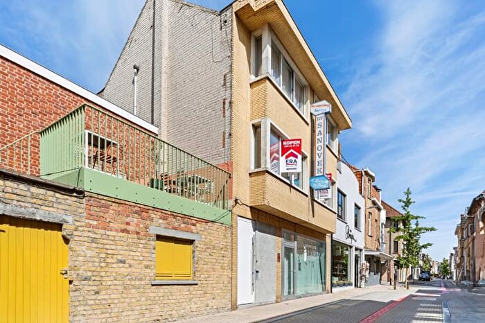 Kasteelstraat, De Panne : Maison 6 pièces à vendre