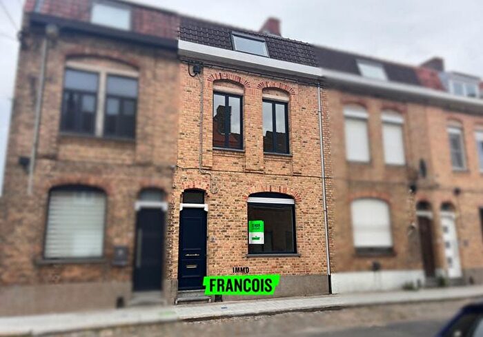 Maison 4 pièces à Tempeliersstraat, Ieper, à louer