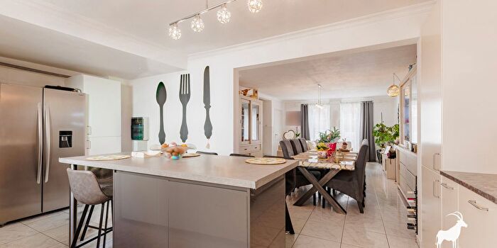 Maison 4 pièces à vendre à MorlanwelzMariemont, Henegouwen