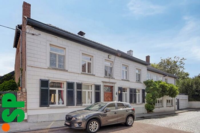 Maison 8 pièces à vendre à Sint Pieter, Rekem