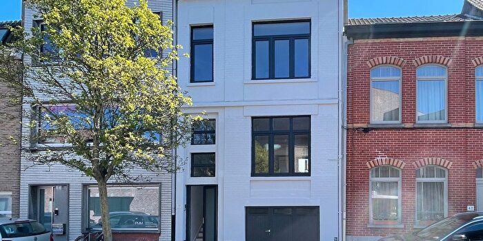 Karel Van de Woestijnestraat, Oostende : Maison 5 pièces à vendre