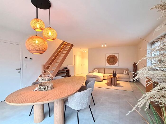 Rue Provinciale, CELLES - Appartement 3 pièces à vendre