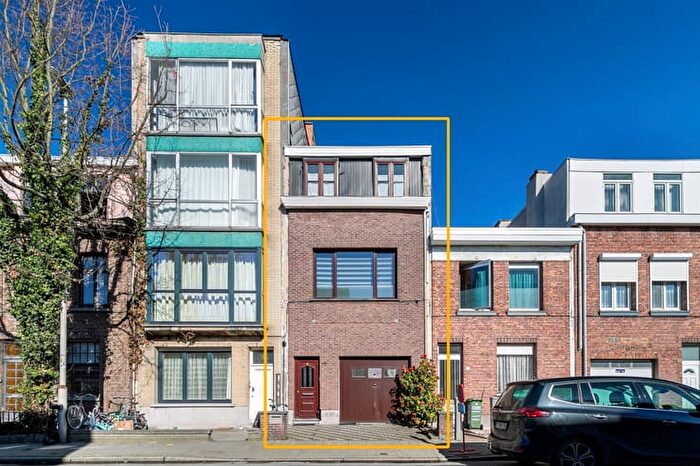 Stadionstraat, ANTWERPEN - Maison 3 pièces à vendre