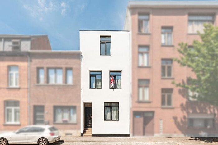 Golfstraat, Antwerpen : Maison 5 pièces à vendre
