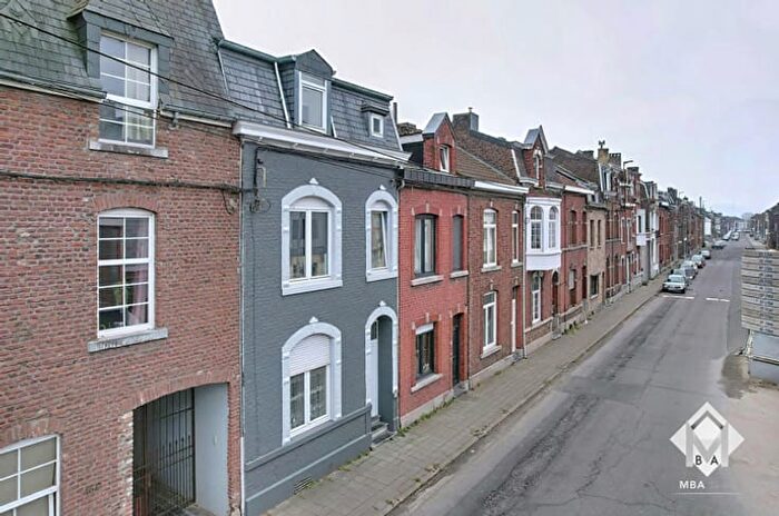 Maison 4 pièces à vendre à Grand'Route, Flémalle