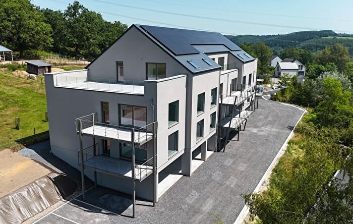 Drève Du Cerf, Martelange : Appartement 5 pièces à louer