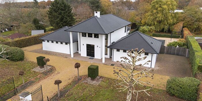 Maison 4 pièces à Steenweg op Turnhout, Merksplas, à vendre