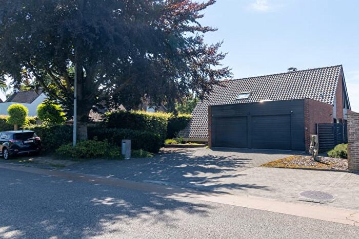 Maison 4 pièces à vendre à Postelarenweg, Mol