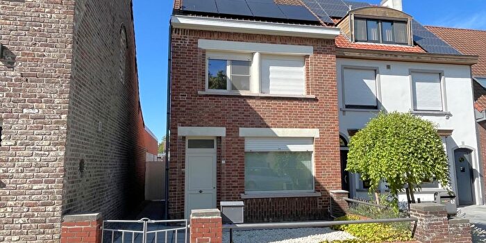 SintJorisstraat, Beernem : Maison 3 pièces à louer