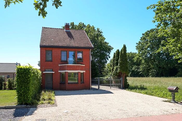Kazernelaan, HOUTHALENHELCHTEREN - Maison 3 pièces à vendre