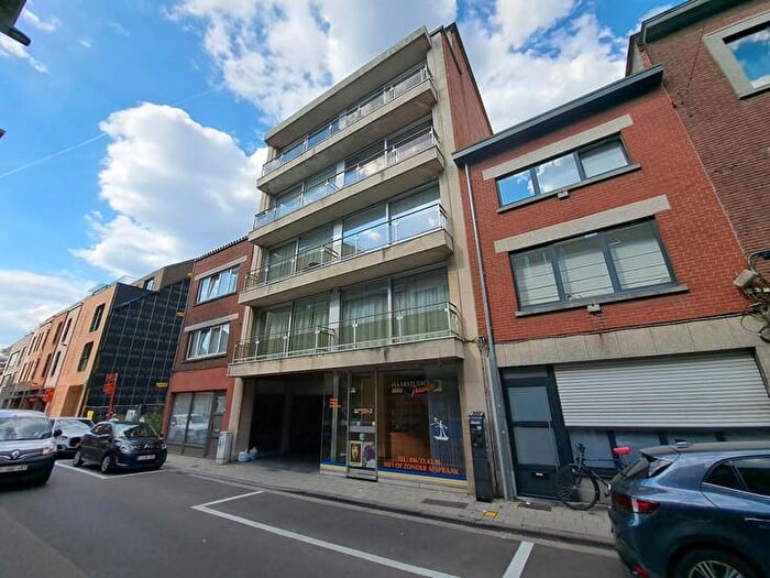 Tiensestraat, Leuven : Appartement 1 pièce à louer