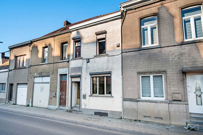 Maison 12 pièces à vendre - Rue De Longtain, La Louvière
