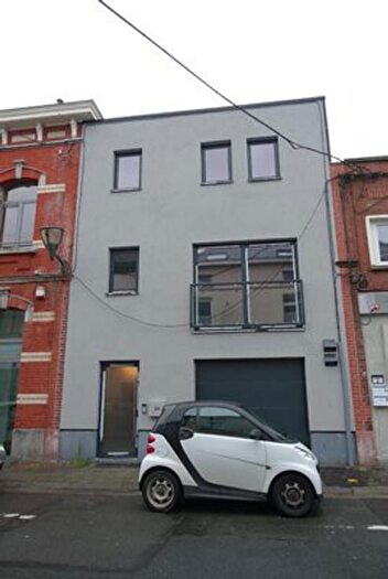 Rue Leman a, Mons : Maison 2 pièces à louer