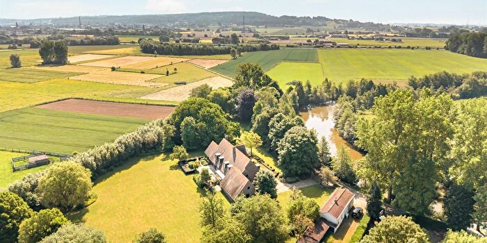 Maison 5 pièces à vendre à Avelgem, WestVlaanderen