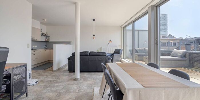Appartement 2 pièces à SintJacobsmarkt, Antwerpen, à vendre