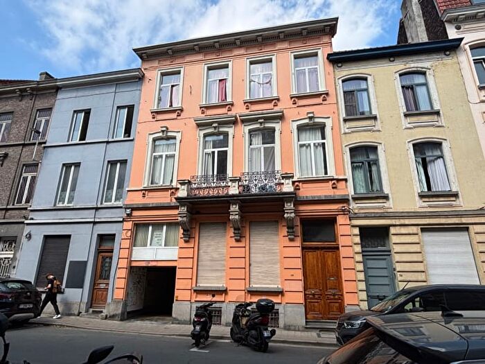 Appartement 7 pièces à louer à Karel Van Hulthemstraat, C