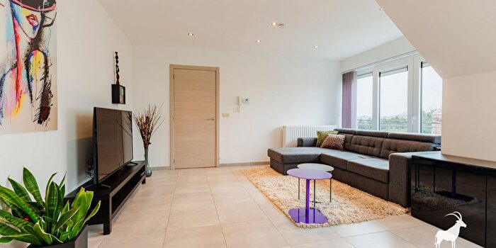 Appartement 2 pièces à Erquelinnes, Henegouwen, à vendre