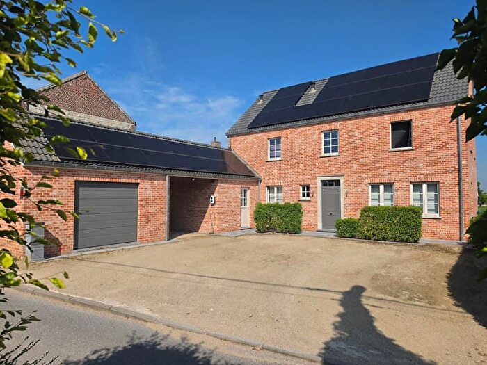 Rue de Hussompont, MELIN : Maison 5 pièces à vendre