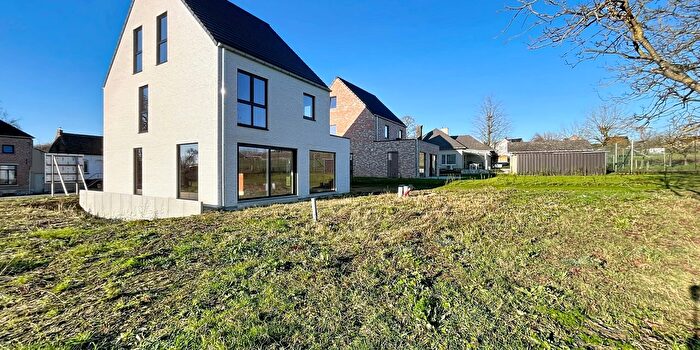 Maison 3 pièces à Geraardsbergsesteenweg, Nederhasselt, à vendre