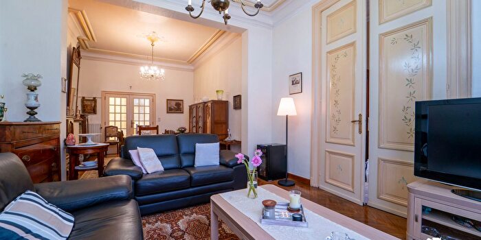 Maison 4 pièces à Rue du Commerce, Seraing, à vendre