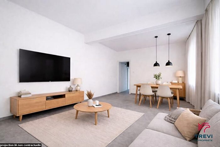 Place Albert er, THUIN : Appartement 1 pièce à vendre