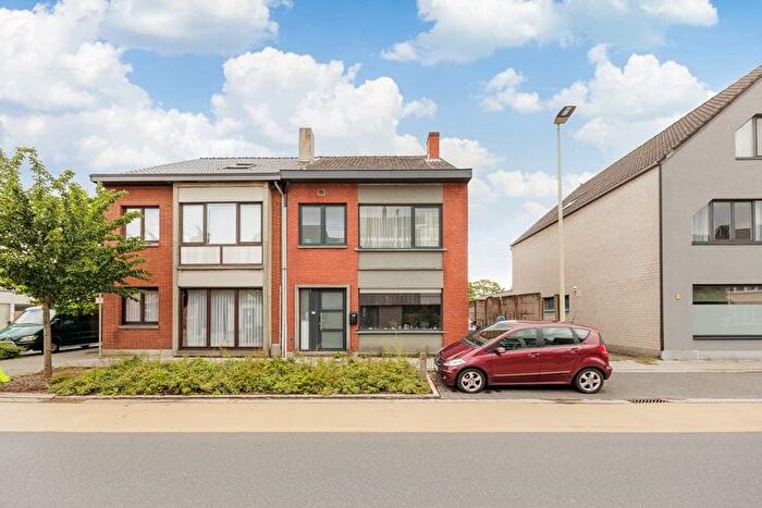 Maison 6 pièces à Klapperstraat, BeverenKruibekeZwijndrecht, à vendre