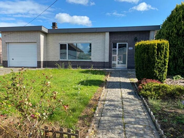 Rue de Chièvres, Neufmaison - Maison 2 pièces à vendre