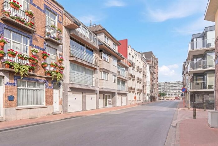 IJzerstraat, BLANKENBERGE : Appartement 3 pièces à vendre